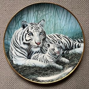 White Tigers Plate Michael Matherly National Wildlife Federation | Franklin Mint